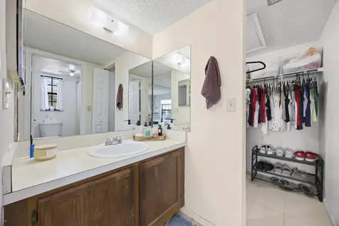 2600 Greenwood Terrace Boca Raton FL 33431