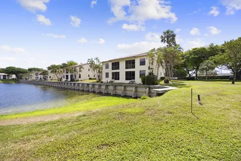 2600 Greenwood Terrace Boca Raton FL 33431