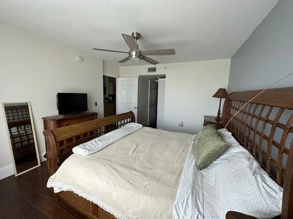 822 Villa Circle Boynton Beach FL 33435