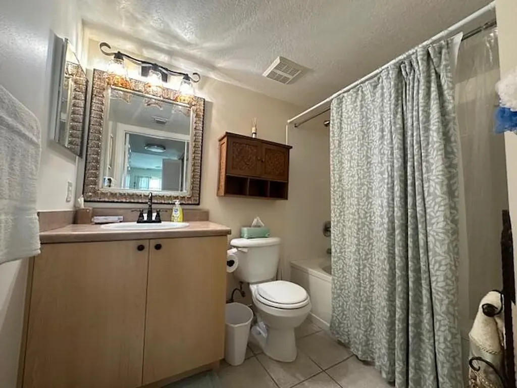 822 Villa Circle Boynton Beach FL 33435
