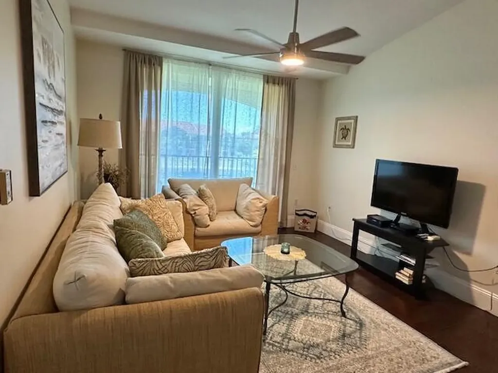 822 Villa Circle Boynton Beach FL 33435