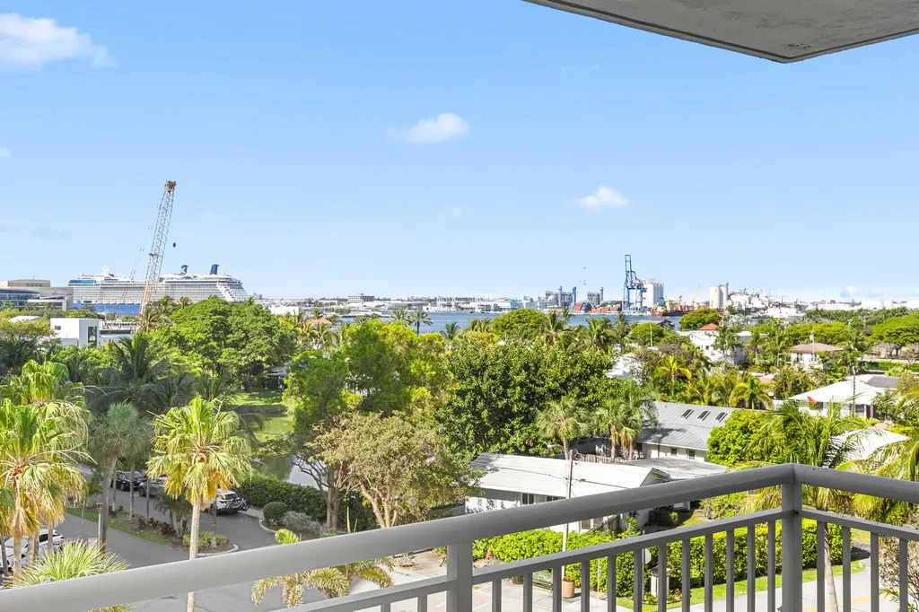 1920 S Ocean Drive Fort Lauderdale FL 33316