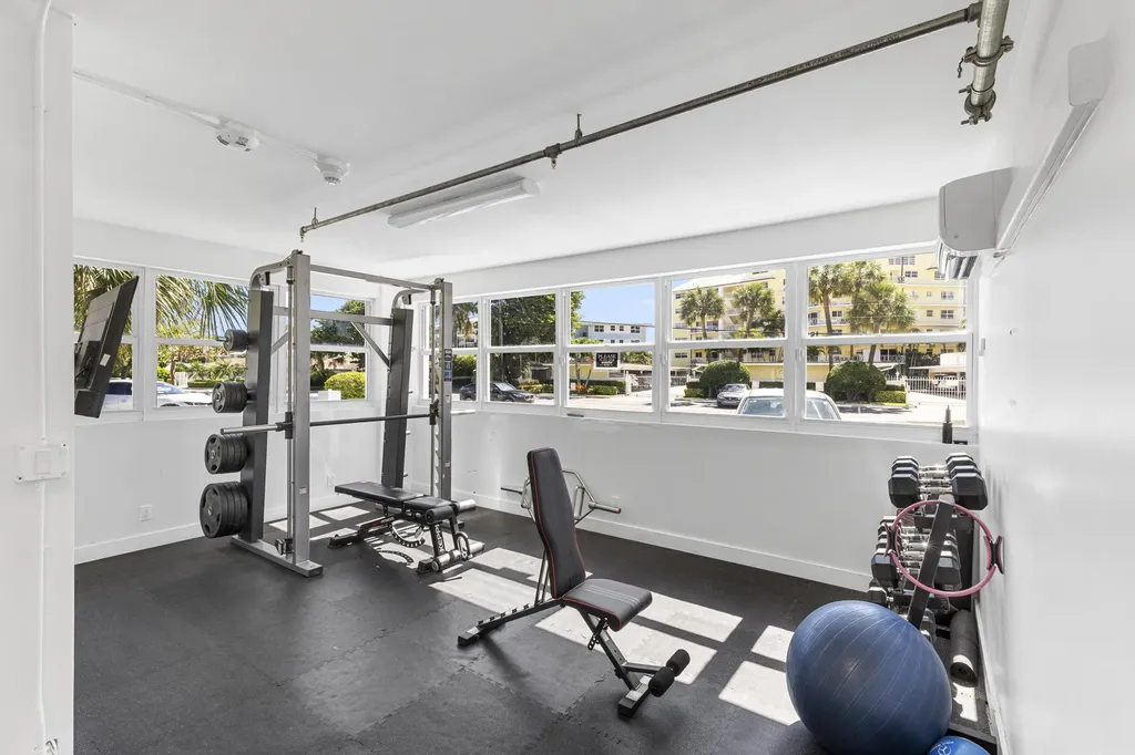 1920 S Ocean Drive Fort Lauderdale FL 33316