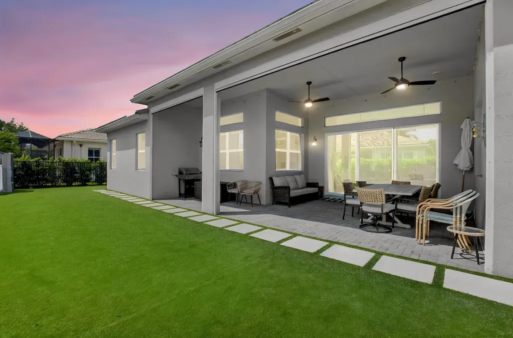 9682 Captiva Circle Boynton Beach FL 33437