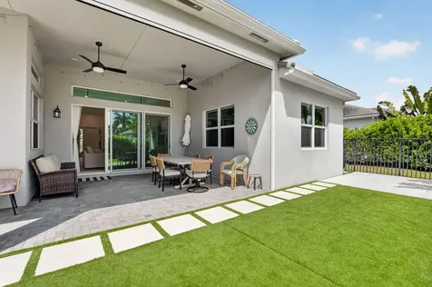 9682 Captiva Circle Boynton Beach FL 33437
