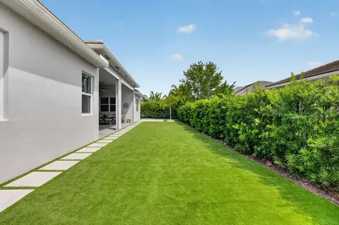 9682 Captiva Circle Boynton Beach FL 33437