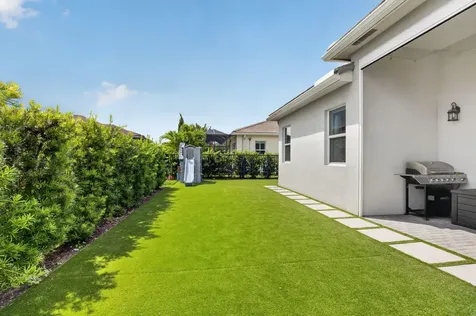 9682 Captiva Circle Boynton Beach FL 33437