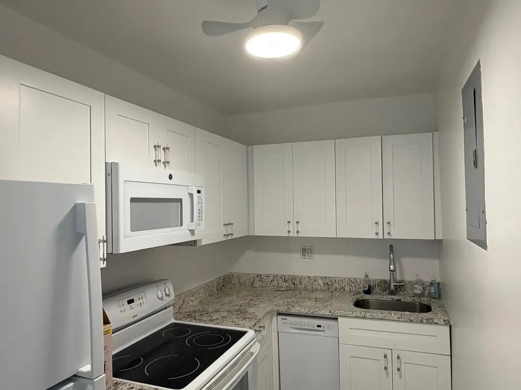 3000 Riomar Street Fort Lauderdale FL 33304