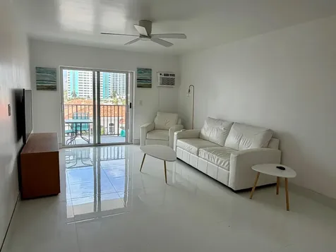 3000 Riomar Street Fort Lauderdale FL 33304