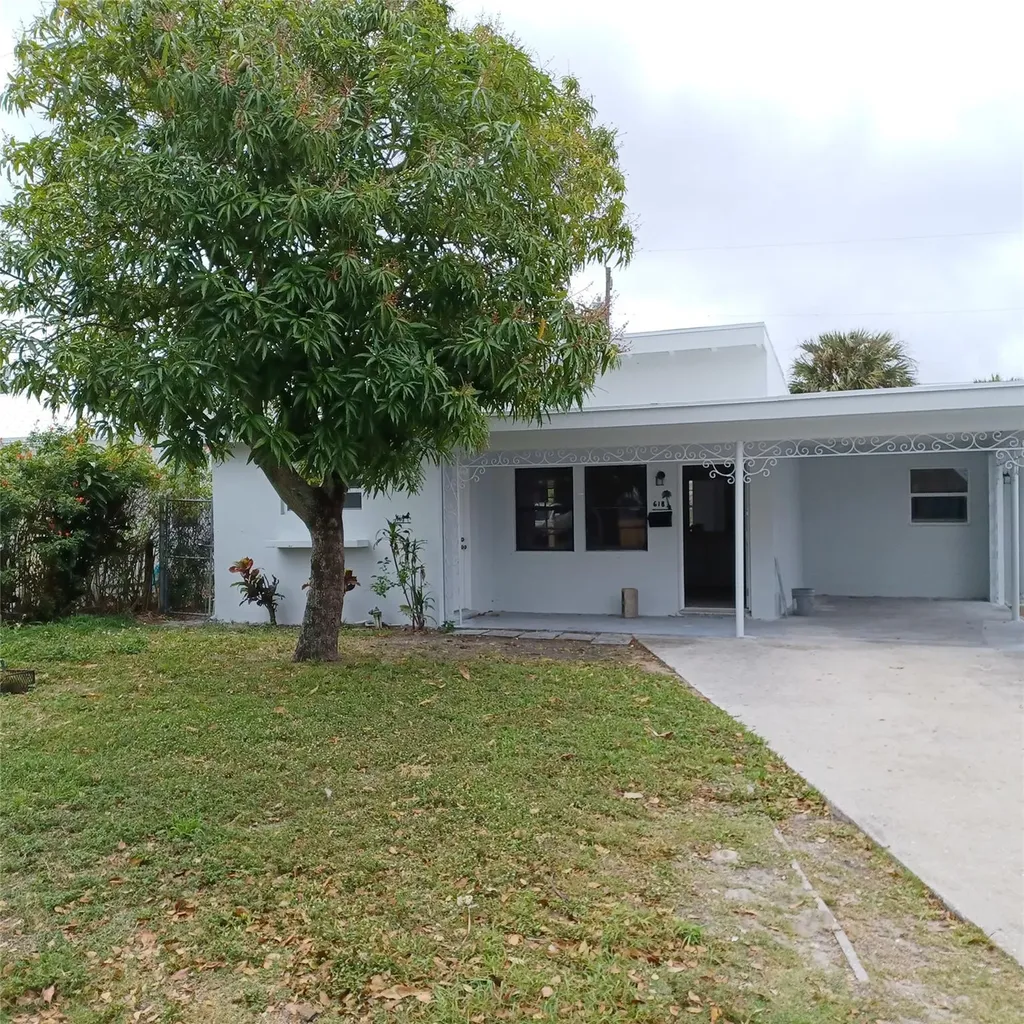 618 58th Street West Palm Beach FL 33407