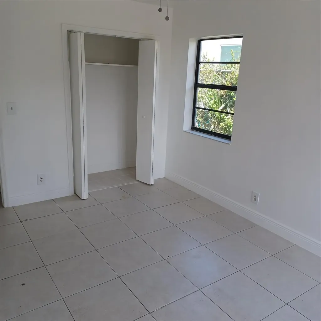 618 58th Street West Palm Beach FL 33407