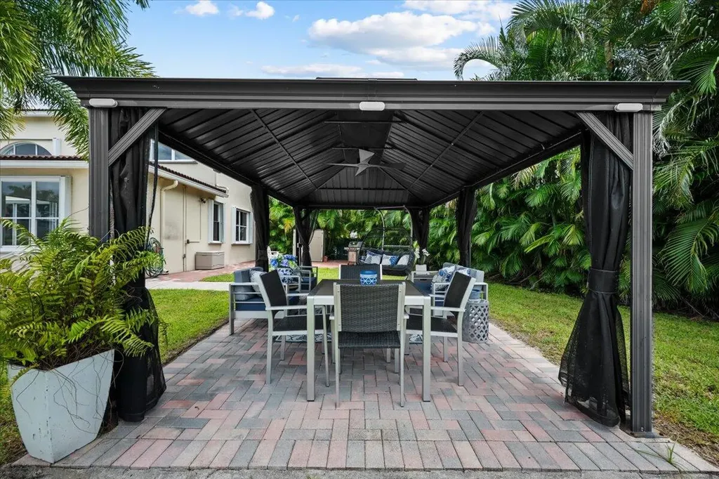 6445 Kirsten Way Lake Worth FL 33467