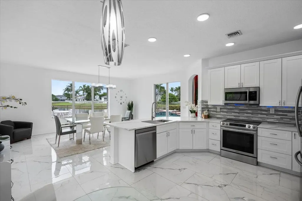 6445 Kirsten Way Lake Worth FL 33467