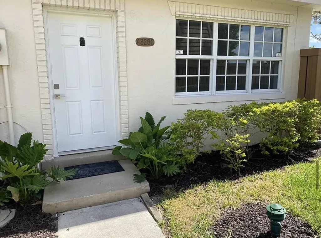 4328 Hazel Avenue Palm Beach Gardens FL 33410