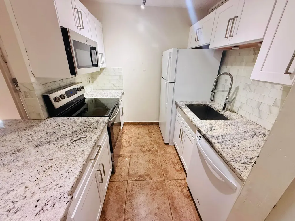 21 Crossings Circle Boynton Beach FL 33435