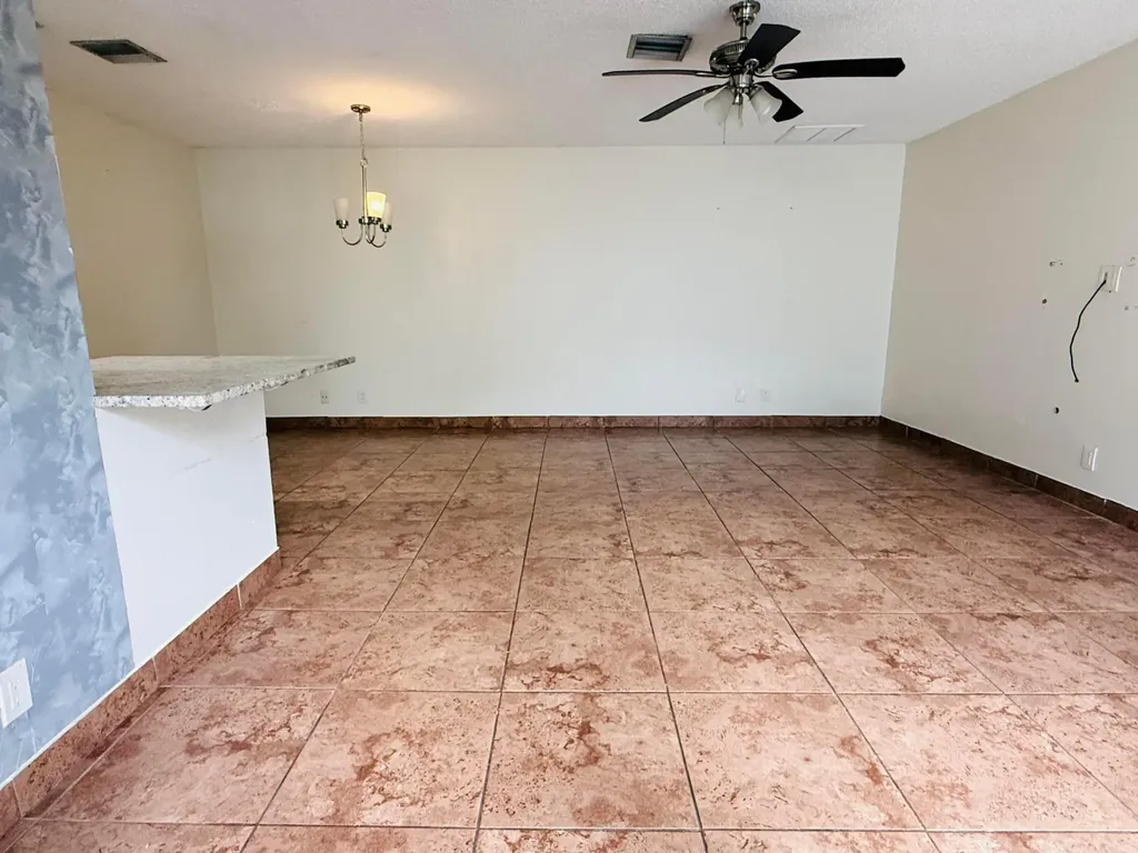 21 Crossings Circle Boynton Beach FL 33435
