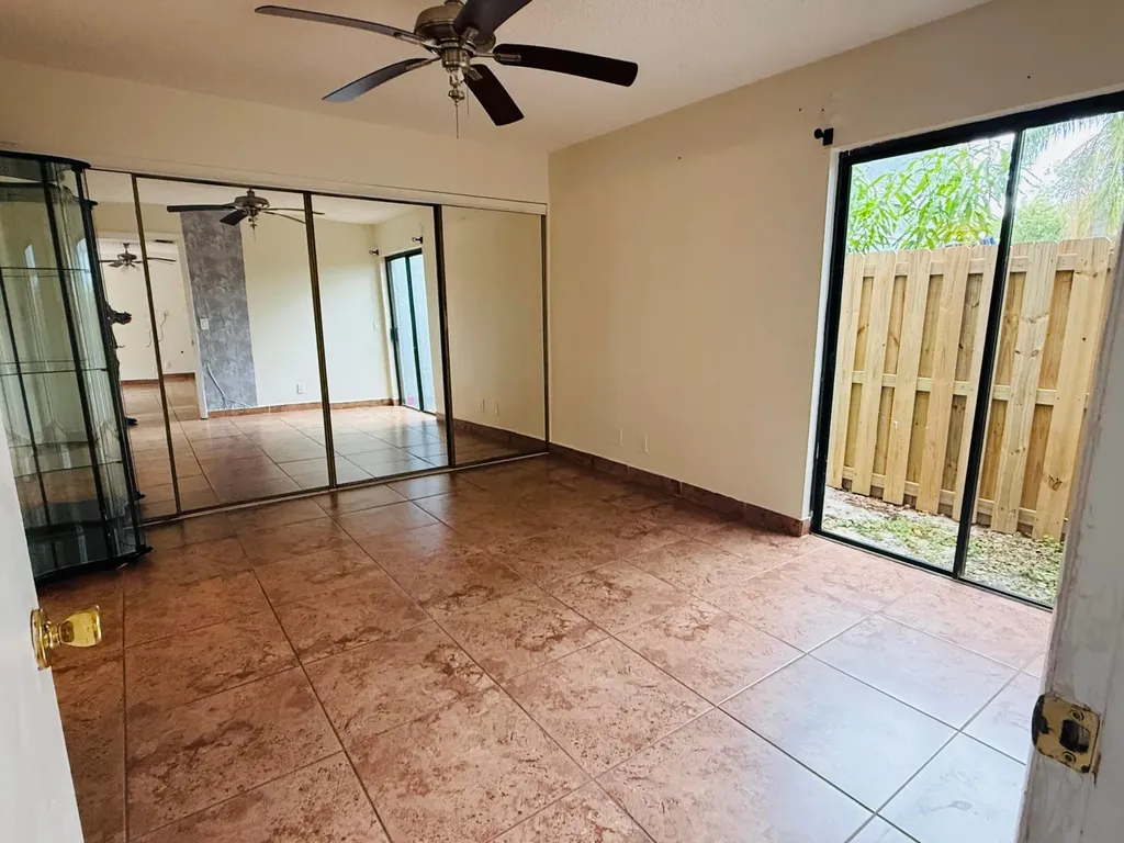 21 Crossings Circle Boynton Beach FL 33435