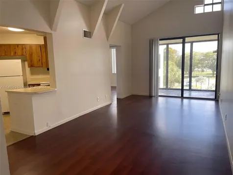 212 Lake Pointe Drive Oakland Park FL 33309