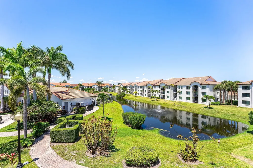 118 Villa Circle Boynton Beach FL 33435