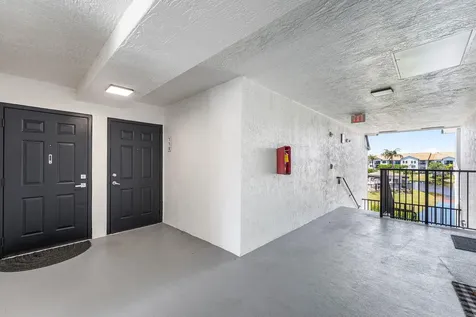 118 Villa Circle Boynton Beach FL 33435
