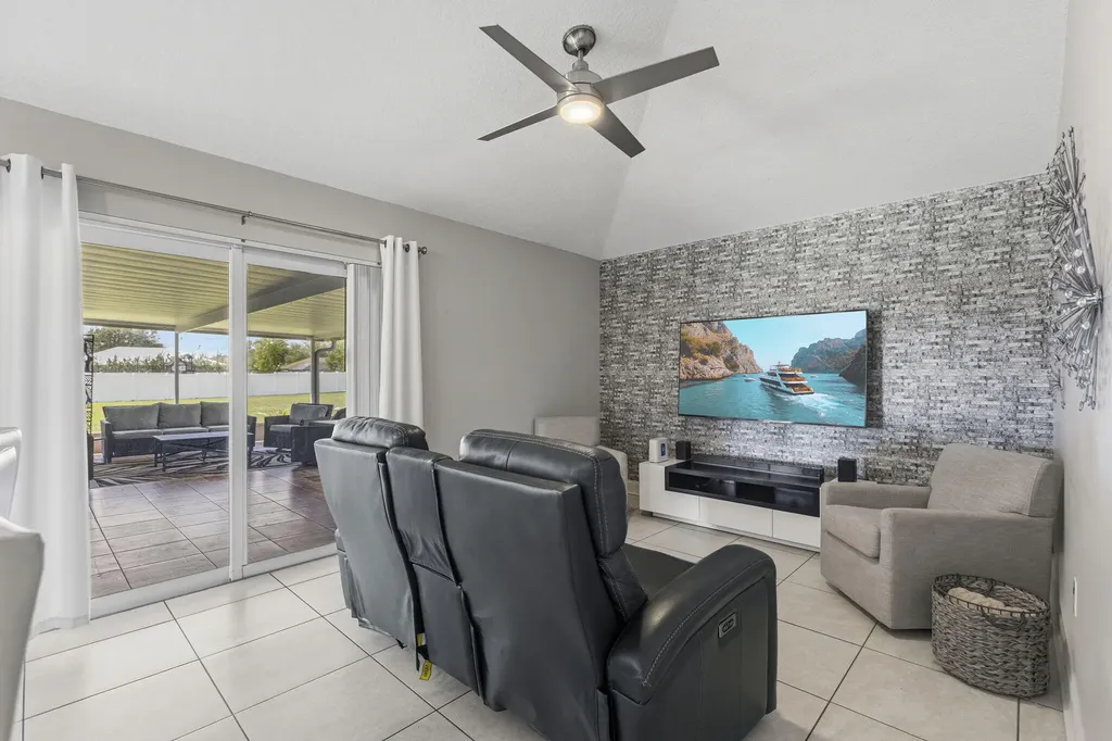 4192 SW Baird Street Port St Lucie FL 34953
