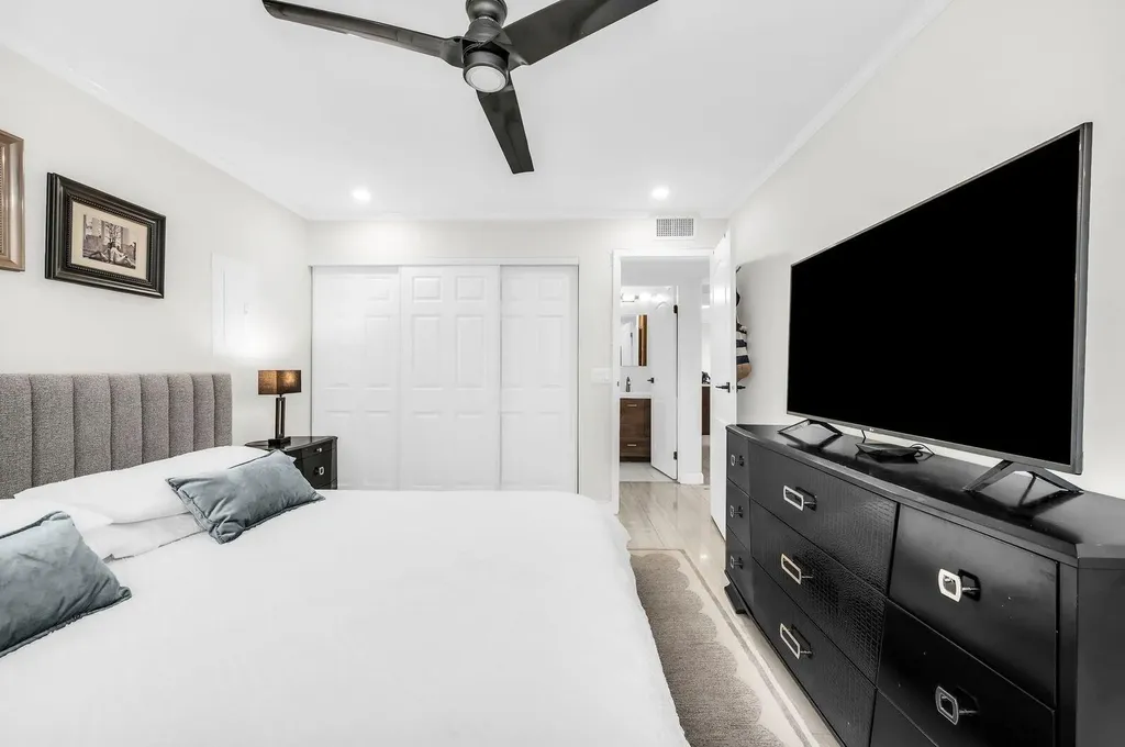 92 Valencia Drive Delray Beach FL 33446