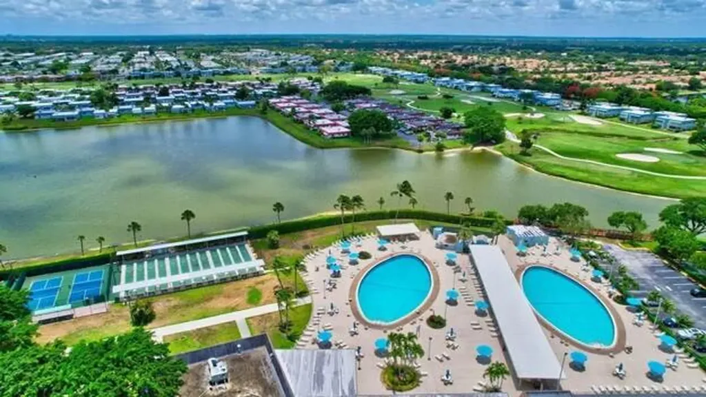 92 Valencia Drive Delray Beach FL 33446