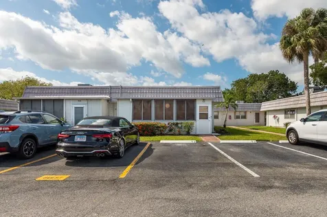 92 Valencia Drive Delray Beach FL 33446