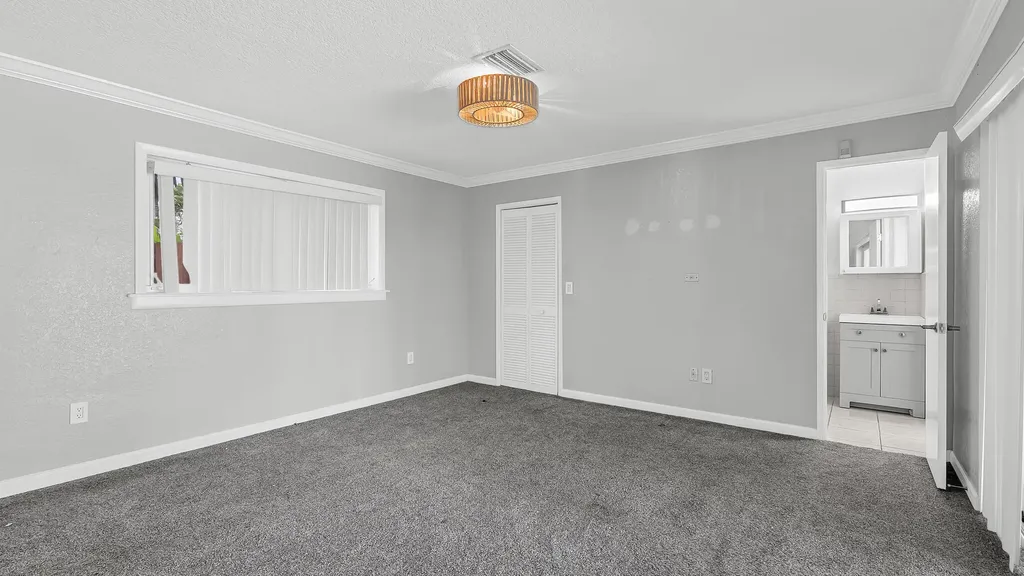 2241 NE 33rd Street Lighthouse Point FL 33064