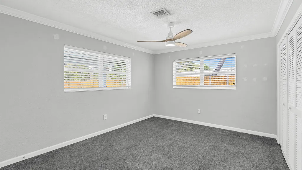2241 NE 33rd Street Lighthouse Point FL 33064