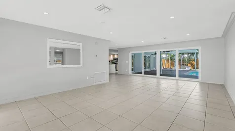 2241 NE 33rd Street Lighthouse Point FL 33064