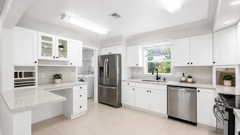 2241 NE 33rd Street Lighthouse Point FL 33064