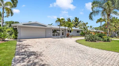 2241 NE 33rd Street Lighthouse Point FL 33064