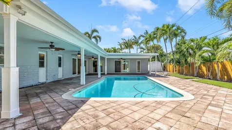 2241 NE 33rd Street Lighthouse Point FL 33064