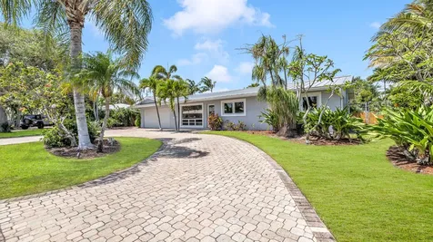 2241 NE 33rd Street Lighthouse Point FL 33064