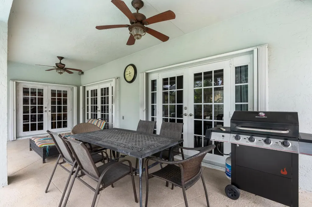 1931 Staimford Circle Wellington FL 33414