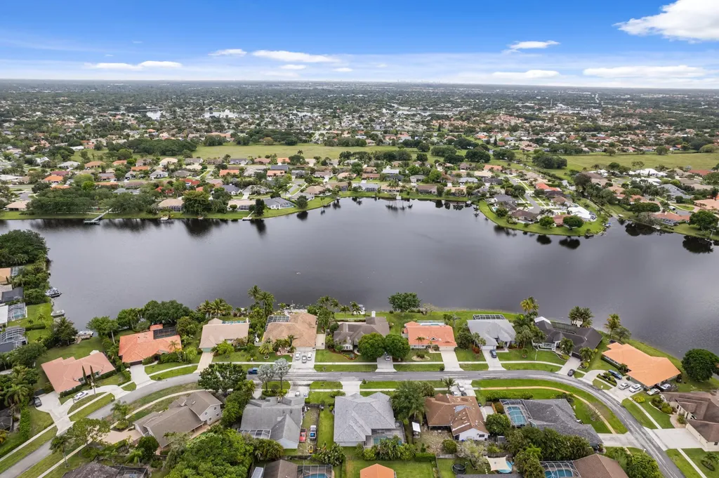 1931 Staimford Circle Wellington FL 33414