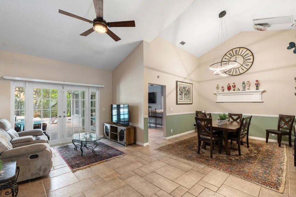 1931 Staimford Circle Wellington FL 33414