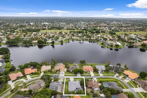 1931 Staimford Circle Wellington FL 33414