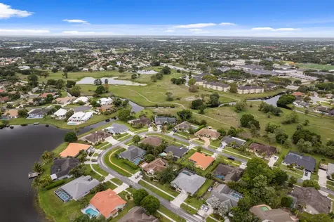 1931 Staimford Circle Wellington FL 33414