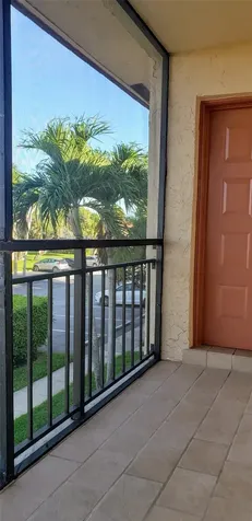 331 Lakeview Drive Weston FL 33326