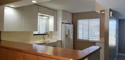 331 Lakeview Drive Weston FL 33326
