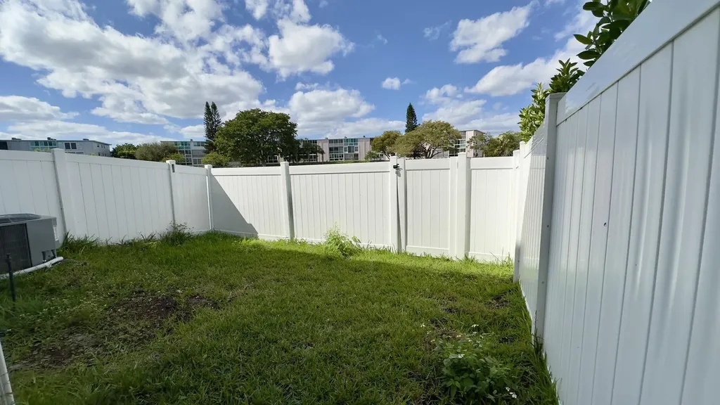 619 Parsons Way Deerfield Beach FL 33442