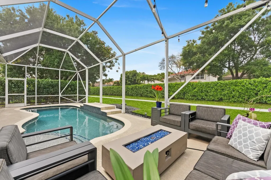 7653 NW 70th Avenue Parkland FL 33067