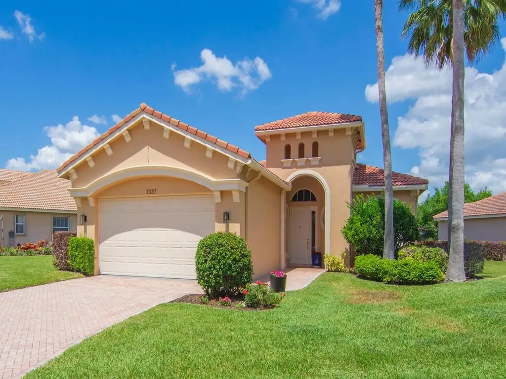 7327 Bob O Link Way Port St Lucie FL 34986