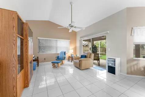 20301 NW 7th Street Pembroke Pines FL 33029