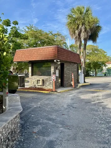 4156 Inverrary Drive Lauderhill FL 33319