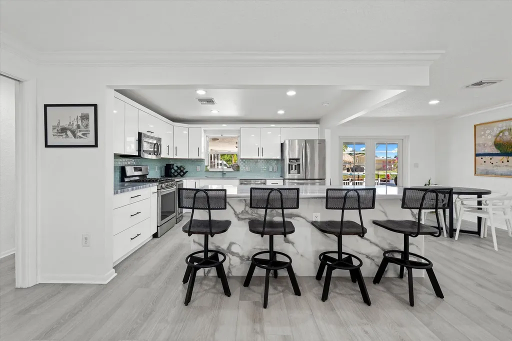 421 SW 18th Street Pompano Beach FL 33060