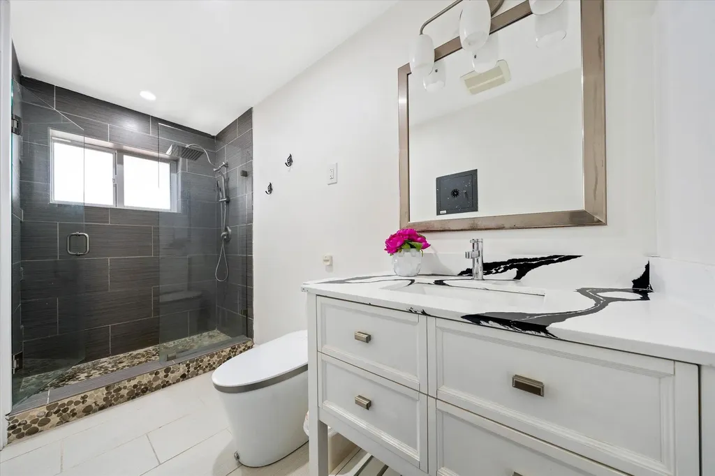 421 SW 18th Street Pompano Beach FL 33060