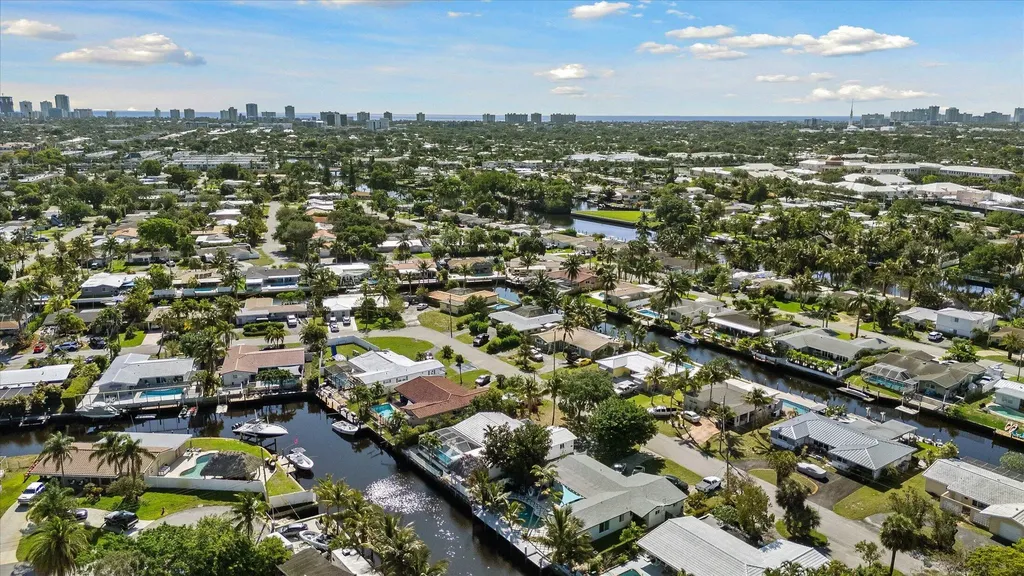 421 SW 18th Street Pompano Beach FL 33060